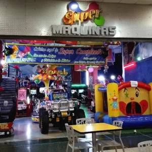 Entrada de Súper Máquinas en Metropolis Barquisimero