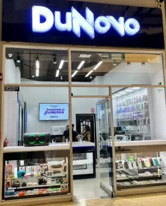 Fachada de la tienda de tecnología Dunovo en Metropolis Barquisimeto