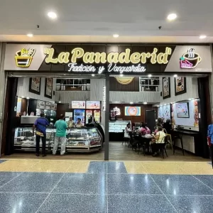 Fachada de la Panadería, tradición y vanguardia en Metropolis Barquisimeto