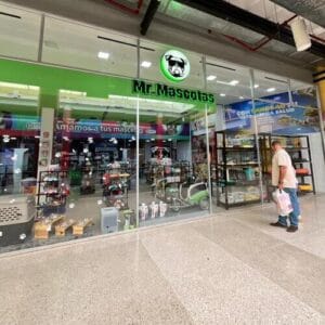 Vitrina de la tienda Mr. Mascotas en Metropolis Barquisimeto